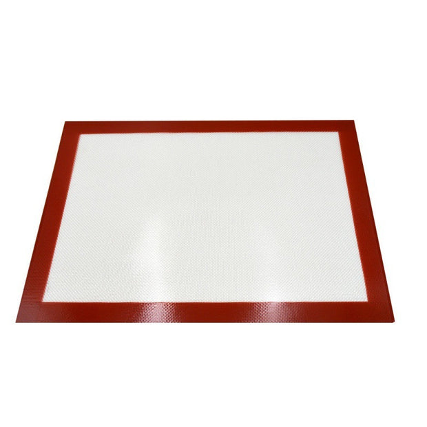 Le tapis de cuisson en silicone est résistant à la chaleur et non collant